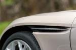 Aston Martin DB11 V8 Volante 2018 года (UK)
